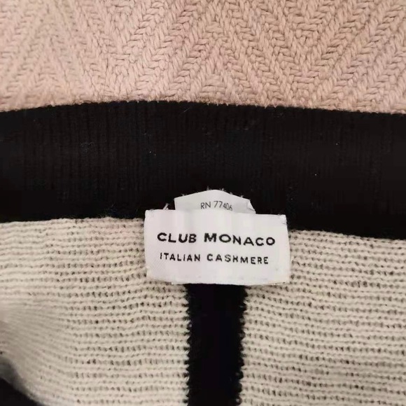 Club Monaco 100% cashmere sweater - Picture 3 of 4